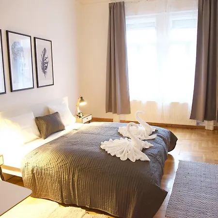 Apartament Five Season's