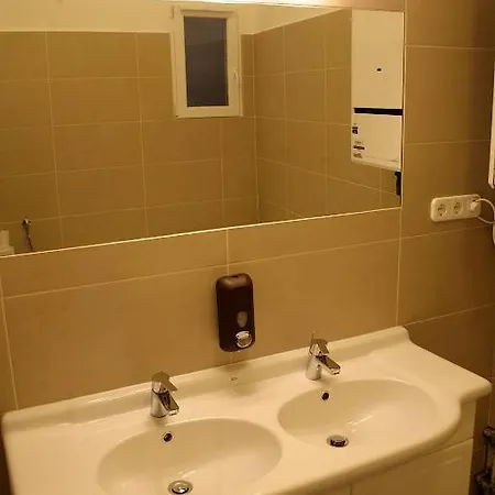 Apartment Five Season's Budapest