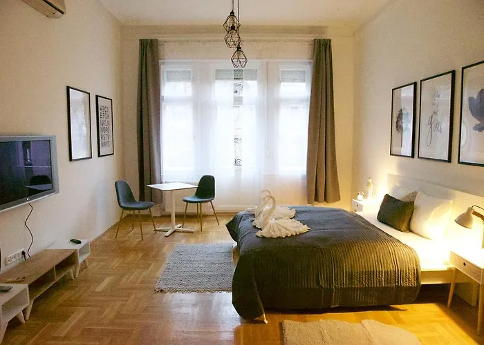 דירה Five Season's *