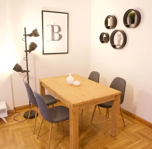 Five Season's * בודפשט