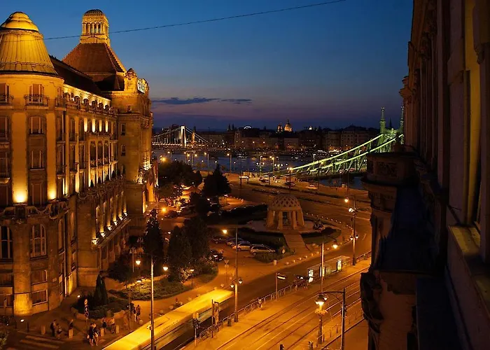 Five Season's בודפשט