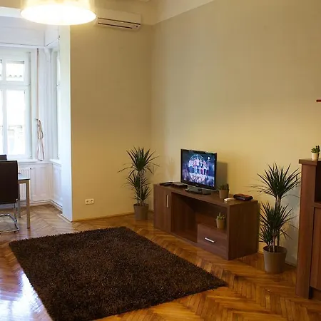 Apartamento Five Season's