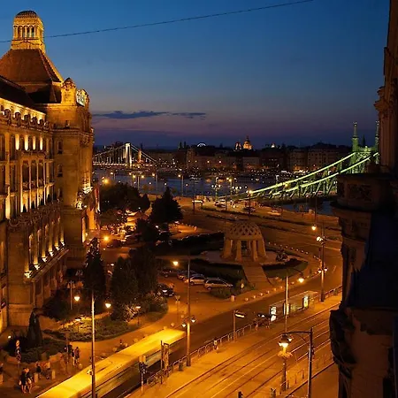 Five Season's Budapest